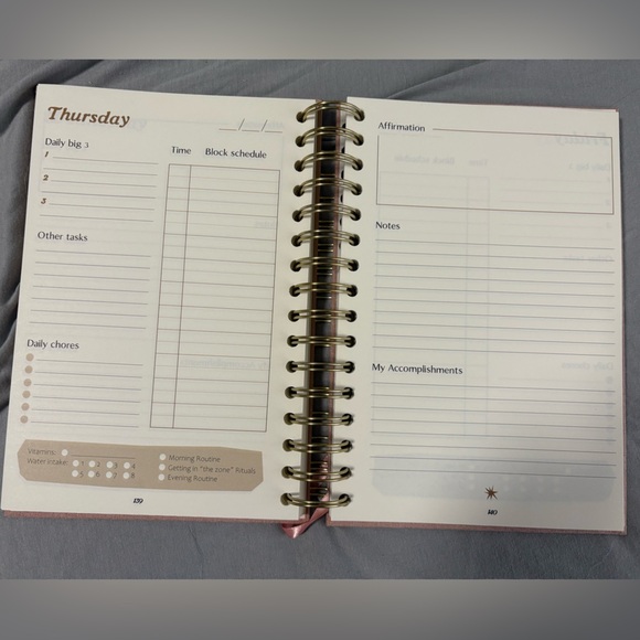 ADHD Planner - Pink and Gold - Picture 3 of 6